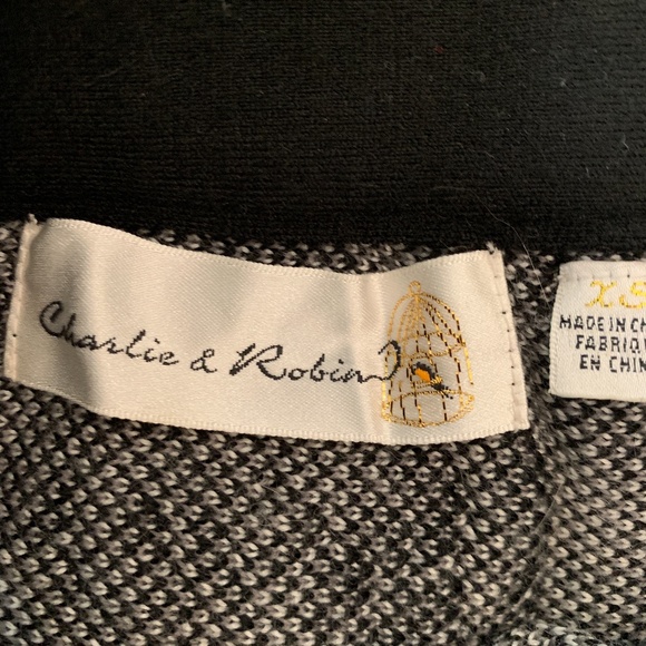 Cute Ruffles and Roses Skirt - Picture 2 of 8